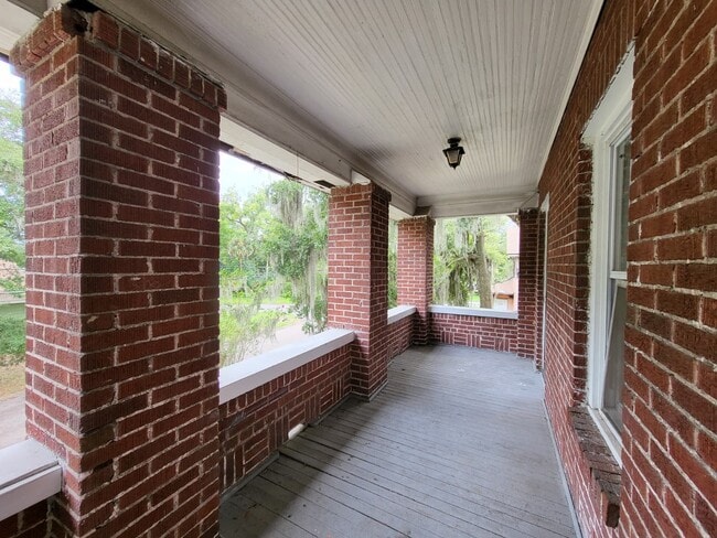 Foto del edificio - 4548 Notter Ave
