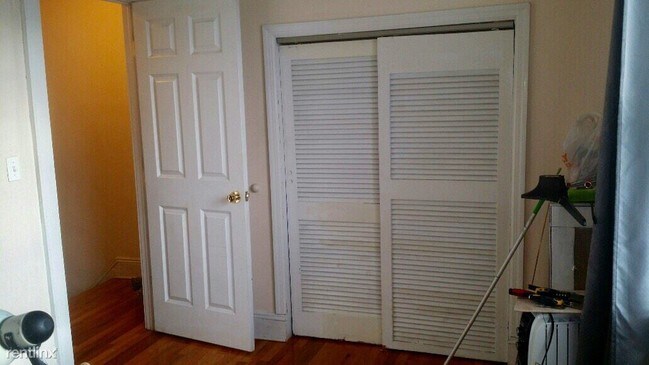 Building Photo - 1 br, 1 bath  - 7828 Cypress Hills St