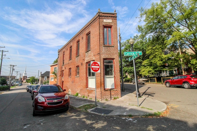 Building Photo - 244 Deaderick Ave