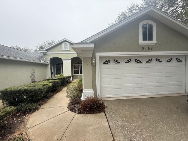 Building Photo - Beautiful 3 Bedroom 2 Bath Halifax Plantation Home AVAILABLE IMMEDIATELY!!!