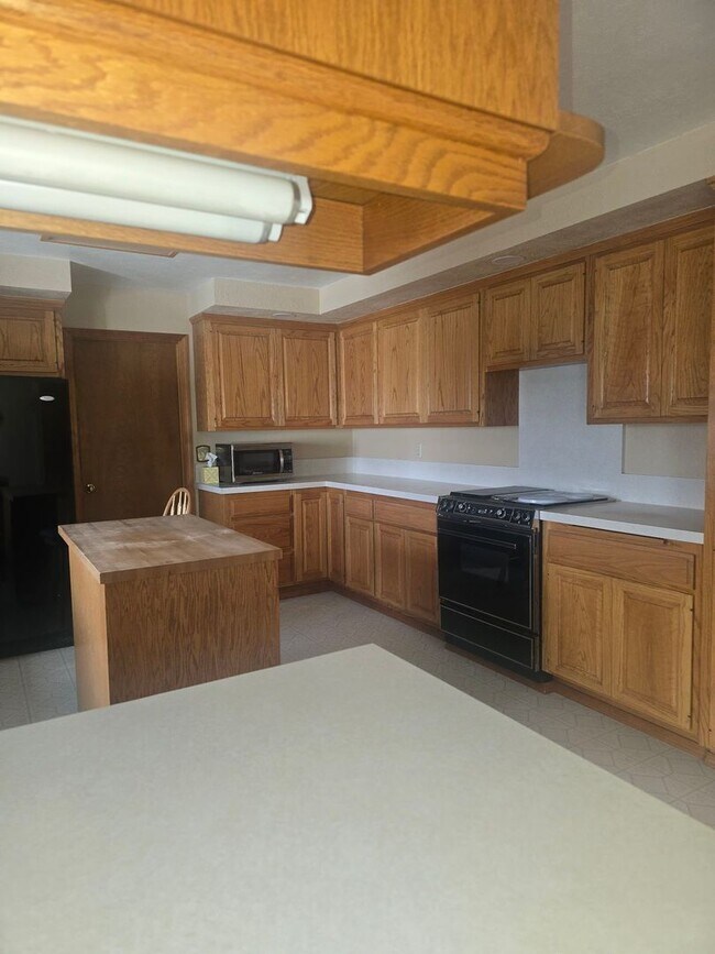 Foto del edificio - 3 bedroom 2.5 bath