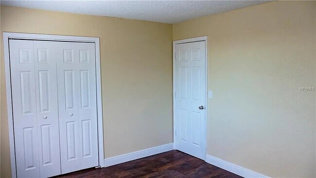 Foto del edificio - 1675 Sailpoint Dr