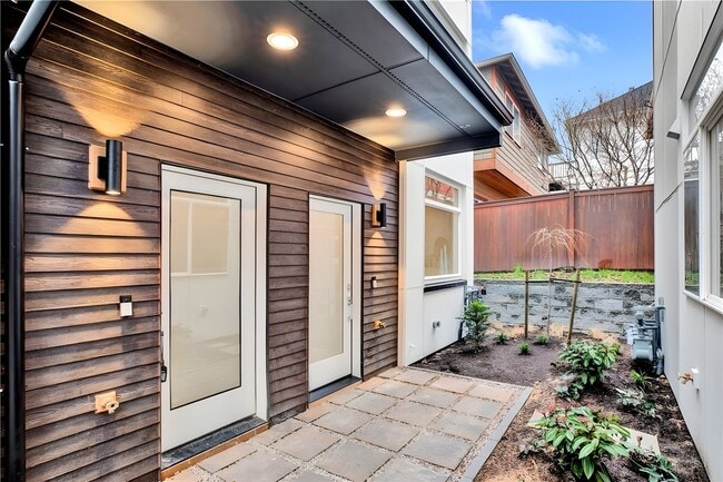 3bd/1.75ba Seattle Townhouse - 3bd/1.75ba Seattle Townhouse