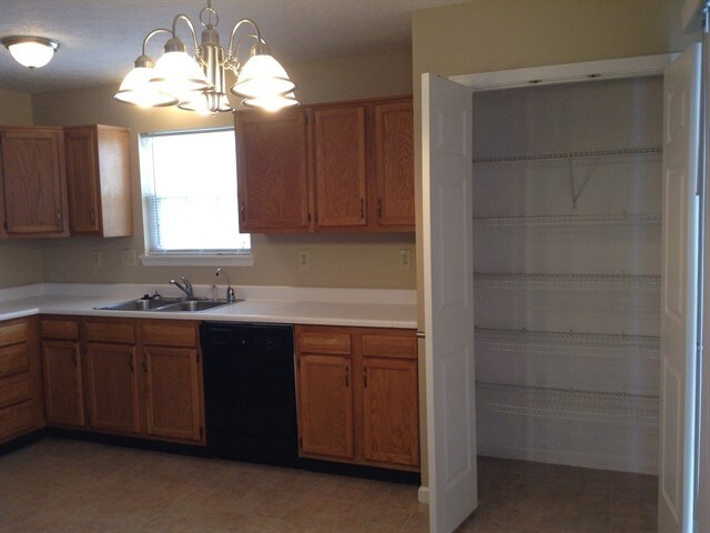 Foto del edificio - 5963 Sycamore Forge Dr