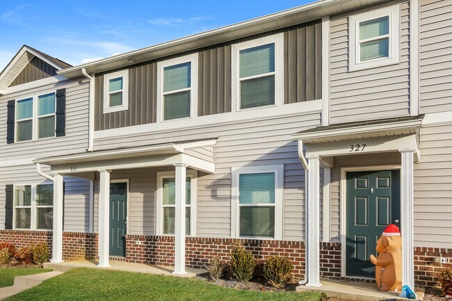 Foto del edificio - 331 Century Dr