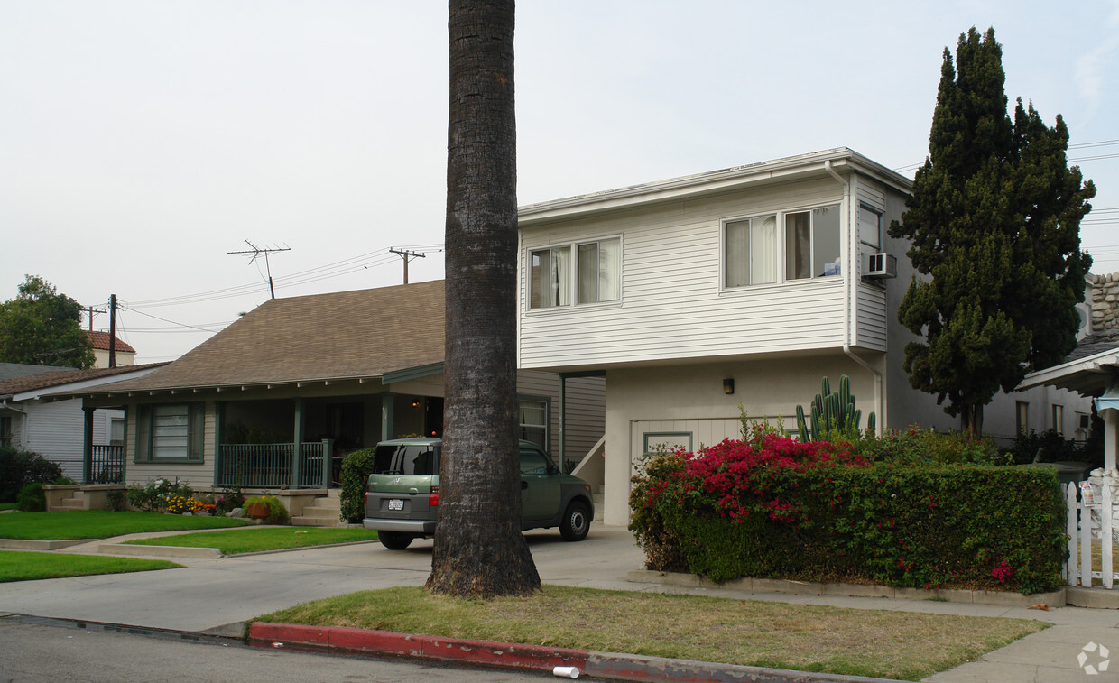Building Photo - 409-413 E Lomita Ave