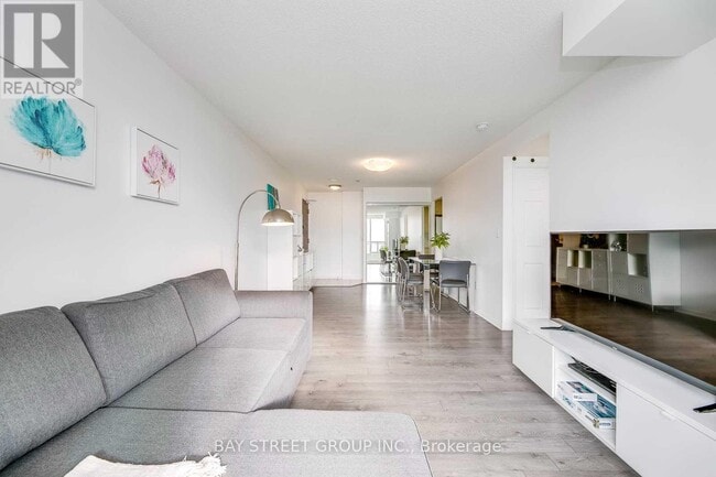 Building Photo - 3 Pemberton Ave