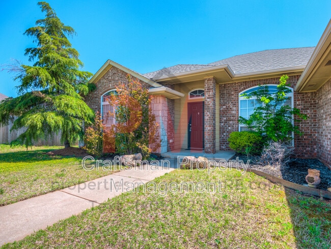 Photo - 2117 SE 9th St House