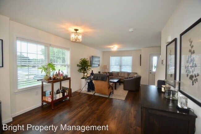 Foto del edificio - 3 br, 2.5 bath House - 311 New St