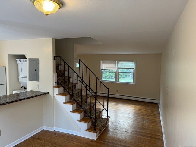 Building Photo - 855 Black Rock Tpke