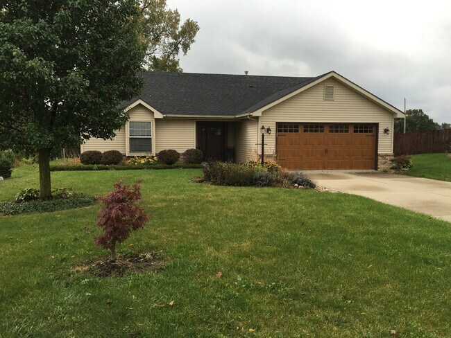 Foto del edificio - 8427 Burnt Ember Pl