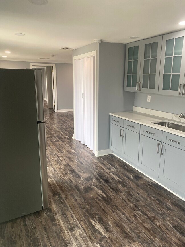 Foto del edificio - 44 Bridgeport Ave