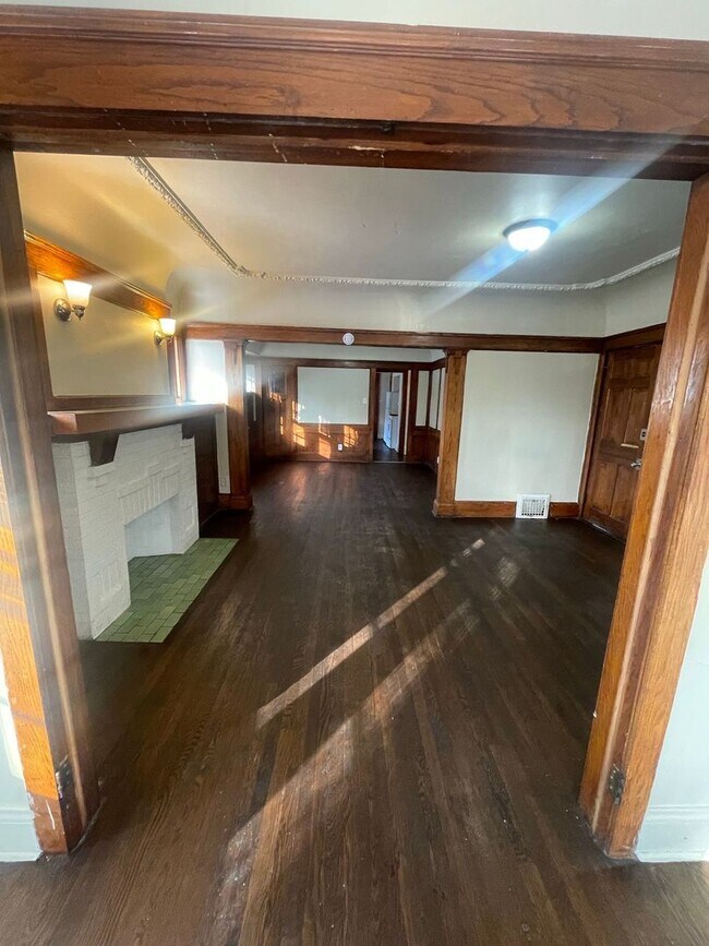 Foto del edificio - 2845-2847 N 44th St. (Duplex)