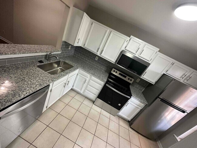 Foto del edificio - 6356 Windsor Gate Ln