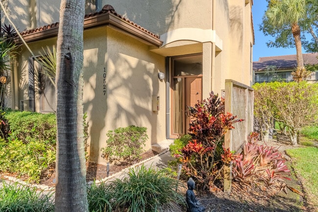 Foto del edificio - 10527 NW 10th St