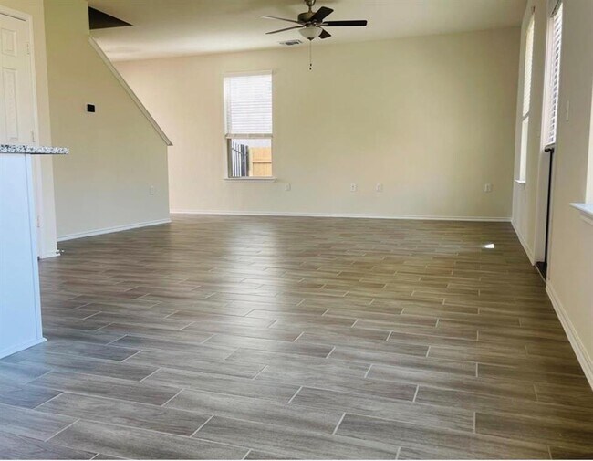 Building Photo - 10208 Buckskin Horse Wy