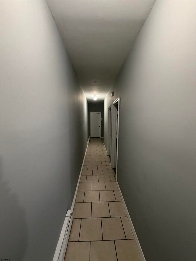 Building Photo - 2510 Arctic Ave