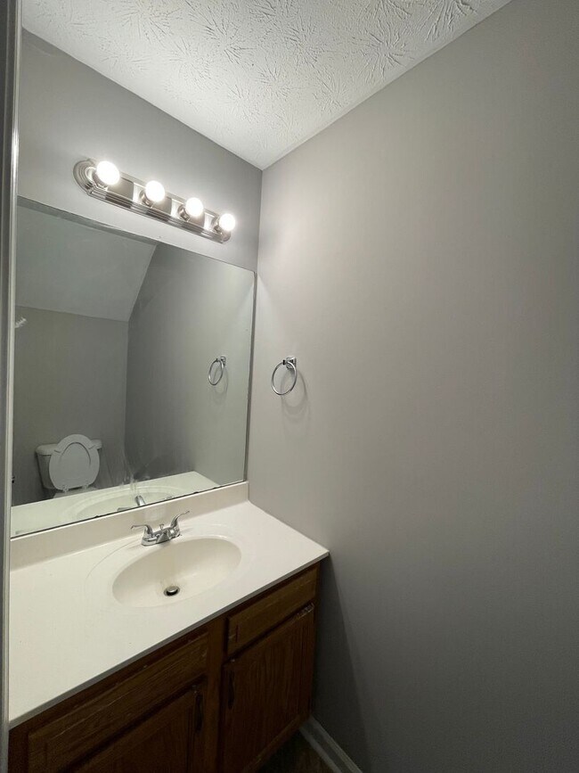 Foto del edificio - 324/326 Colby Ridge Blvd.