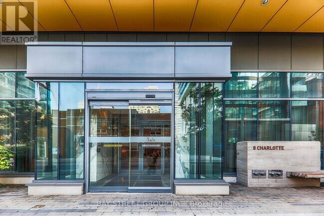 Building Photo - 8 Charlotte St