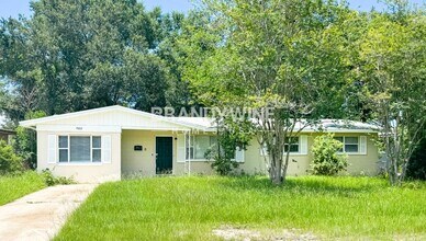 Building Photo - 7603 Brockhurst Dr
