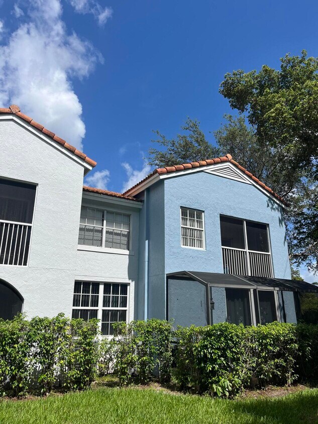 Foto principal - 3259 Clint Moore Rd