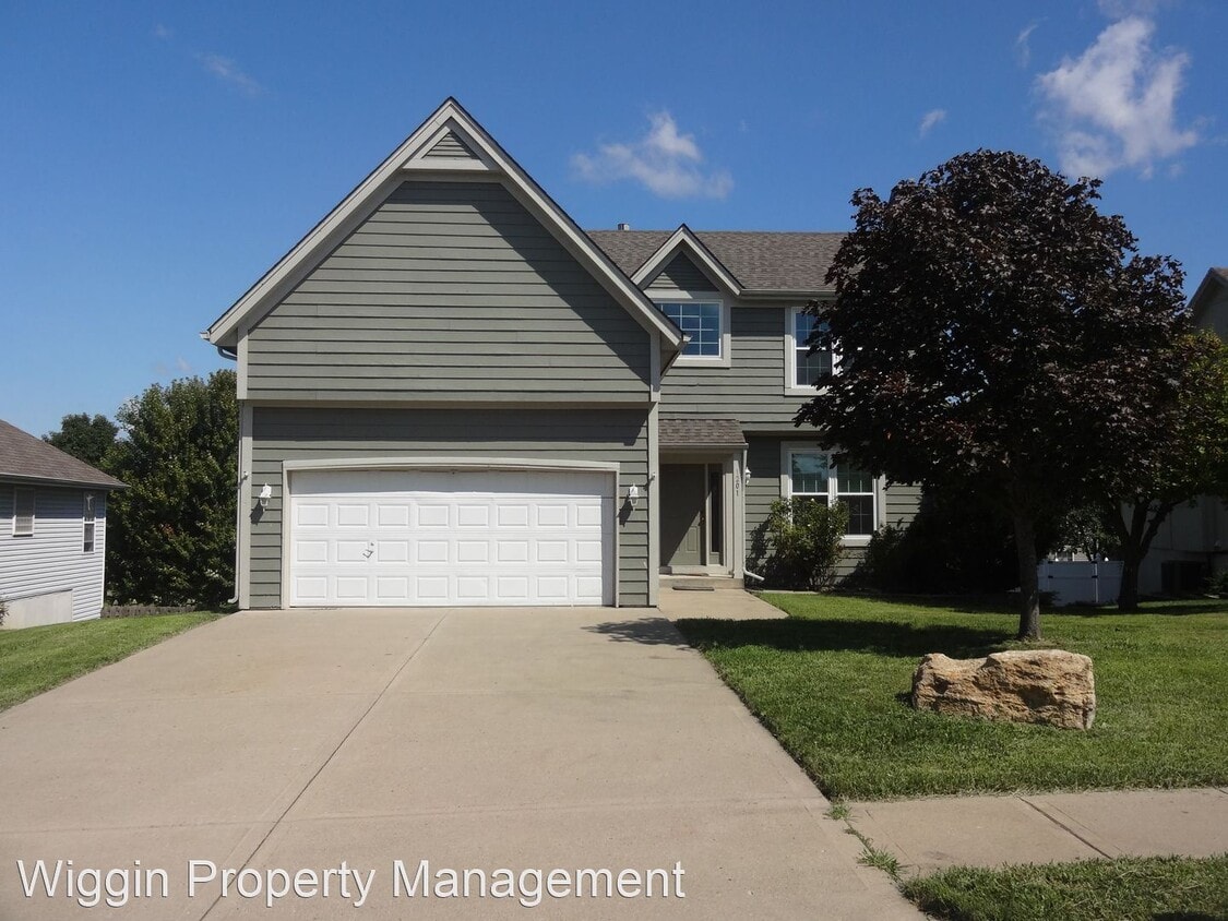 5 br, 3.5 bath House 1201 Pleasasnt Hill House Rental in Platte