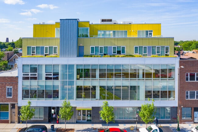 Building Photo - Pierce House
