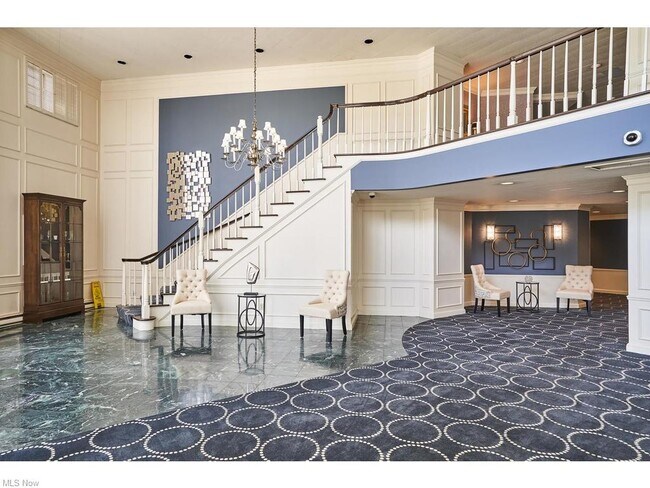 Building Photo - 2112 Acacia Park Dr