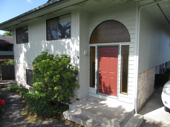 Entry door - 5853 Sands Way