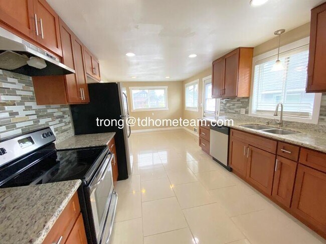 Foto del edificio - 5302 S Pine St