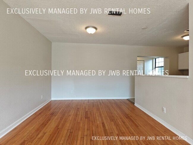 Building Photo - 7908 Denham Rd W