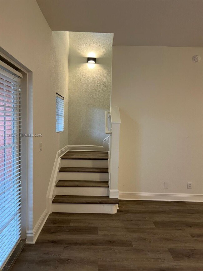 Building Photo - 22 SW 6th Ct