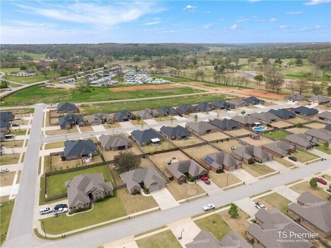 Foto del edificio - 202 Pebble Beach Dr