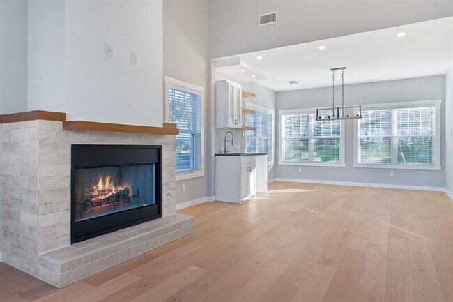 Building Photo - 1522 Ben Crenshaw Way