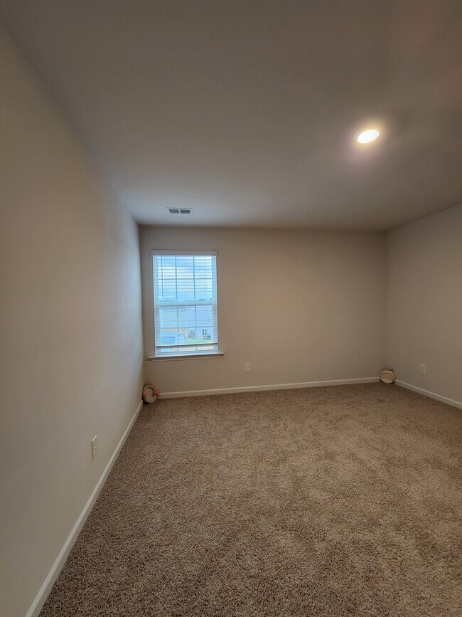 Building Photo - 268 Dolcetto Ave
