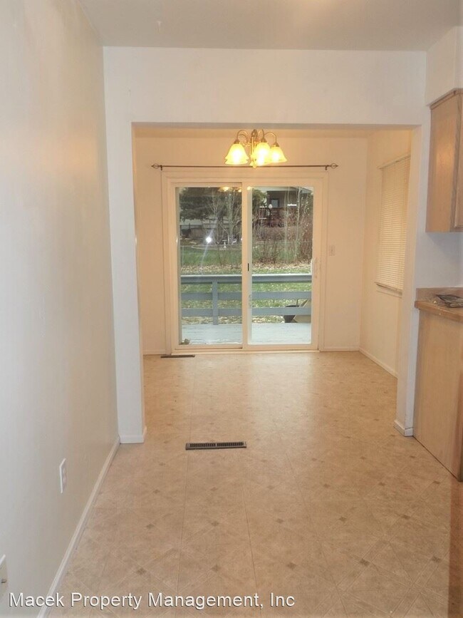 Building Photo - 3 br, 2 bath House - 1201 Avenue B NW