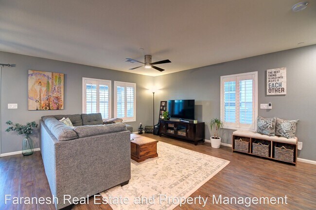 Foto del edificio - 2924 Tranquil Brook Ave