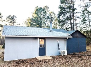 Building Photo - 20661 Monrovia Rd