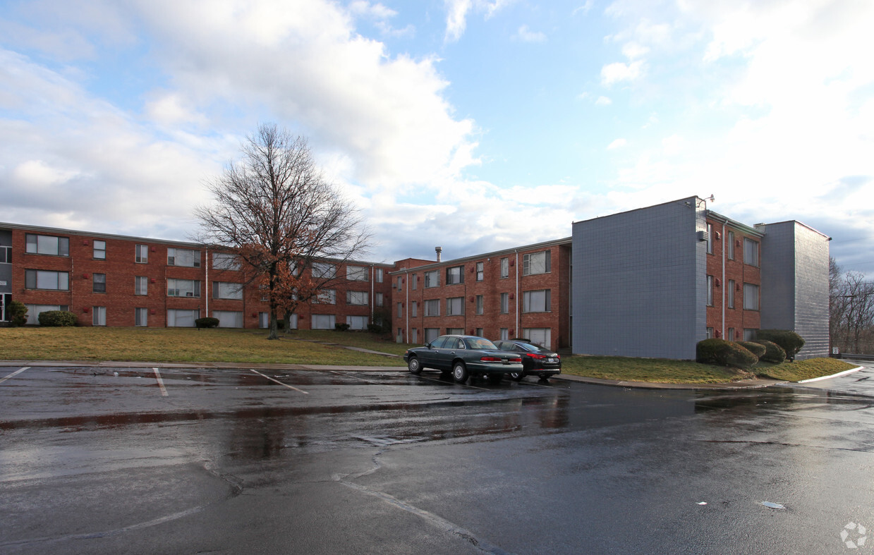 Building Photo - Shelton Gardens Apartments