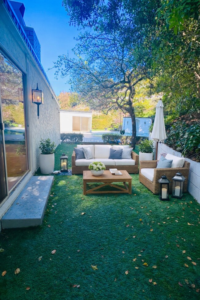 Foto del edificio - 936 Chantilly Rd