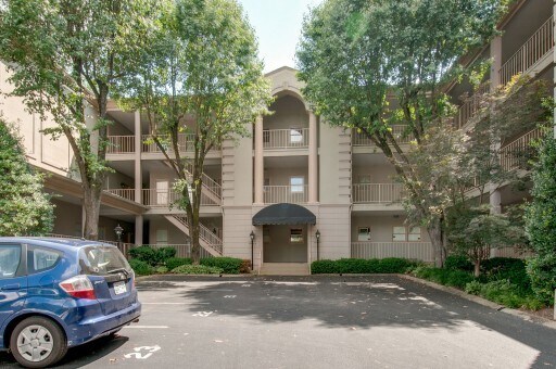 Foto del edificio - 2059 Lombardy Ave