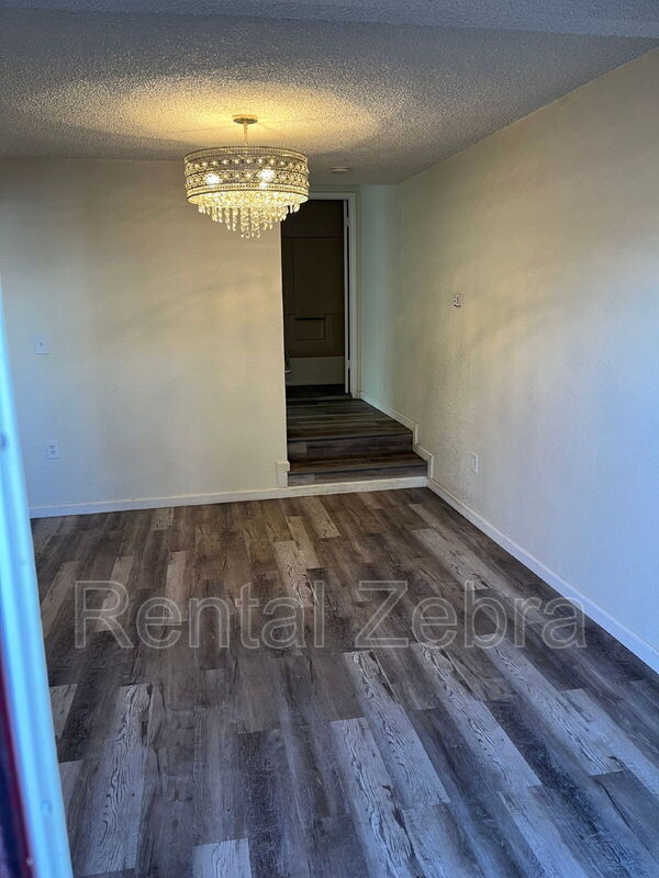 Foto del edificio - 552-556 W. Main St