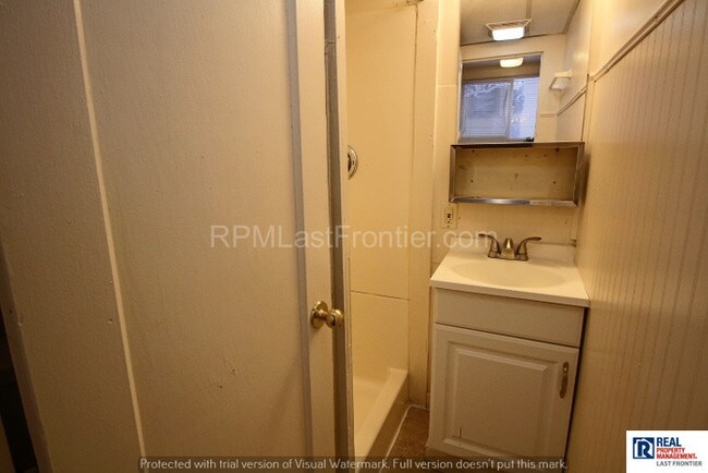 Building Photo - 1335 Hyder St