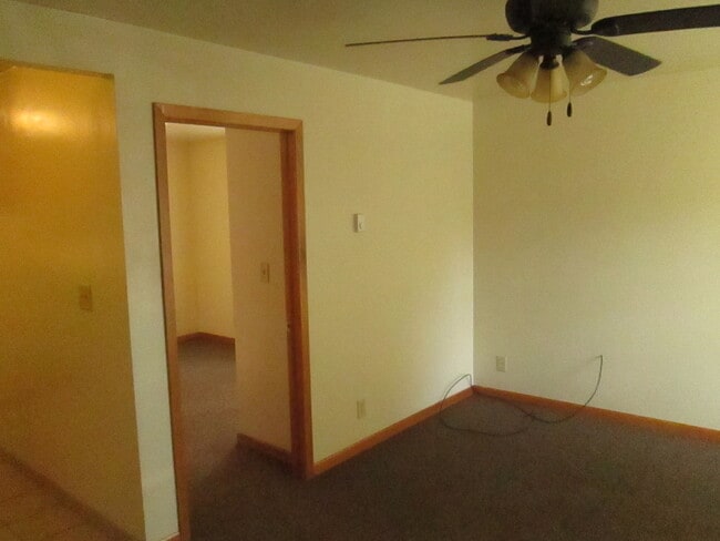 Building Photo - 605 Bremer St