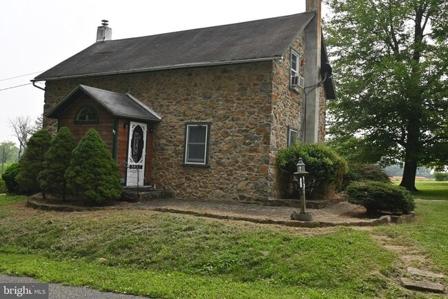 Building Photo - 2420 Urffers Rd