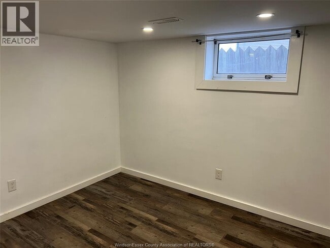 Building Photo - 1677 Betts Ave