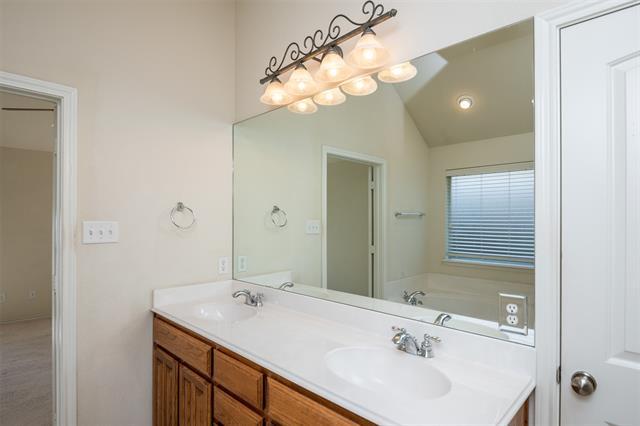Foto del edificio - 10913 Golfview Way