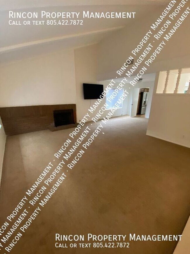 Building Photo - Stunning 4 Bedroom, 2 Bathroom House in Ag...