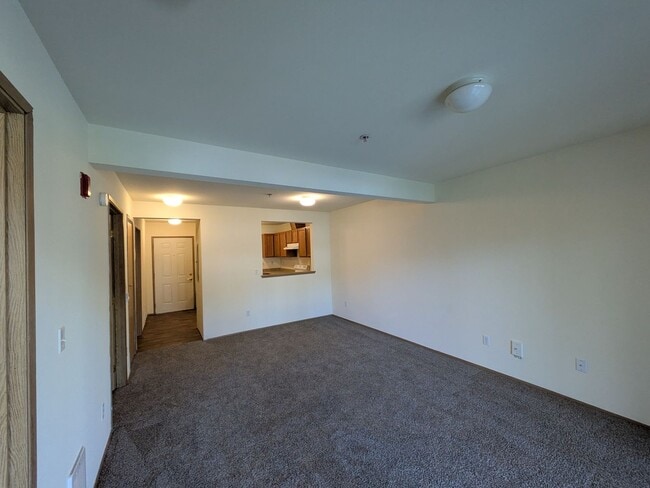 Building Photo - Your Home is Waiting!