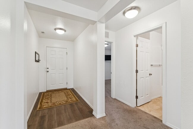 Foto del edificio - 11416 W Colorado River St